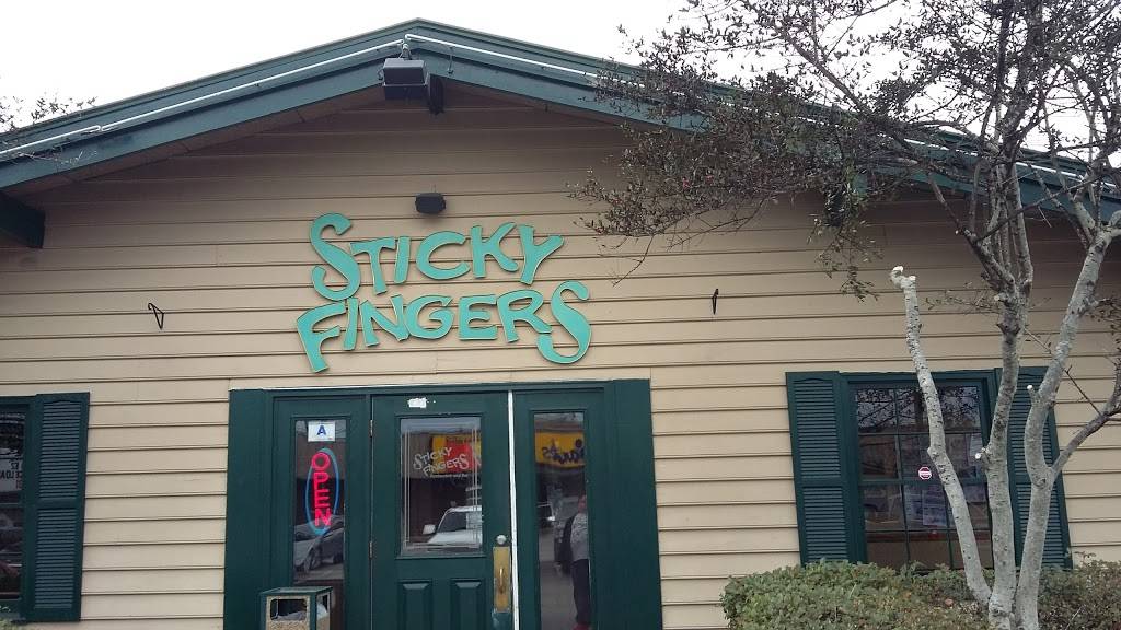 Sticky Fingers Ribhouse- BBQ Charleston | restaurant | 1200 N Main St, Summerville, SC 29483, USA | 8438717427 OR +1 843-871-7427