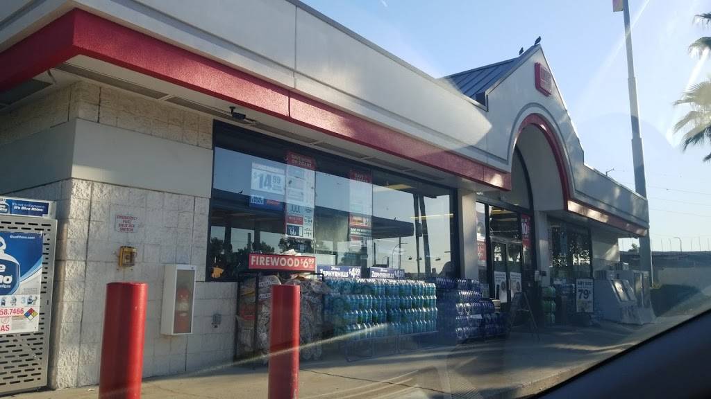 Dunkin | bakery | 2617 W Fairbanks Ave, Winter Park, FL 32789, USA | 4076281126 OR +1 407-628-1126