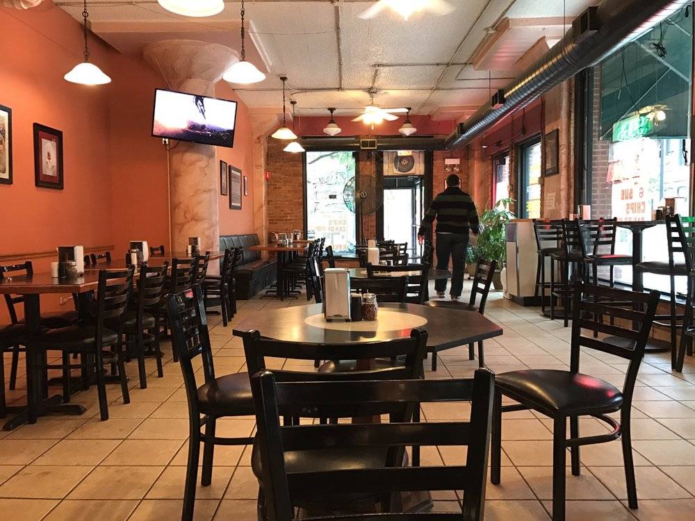 Primos Chicago Pizza | restaurant | 816 W Van Buren St, Chicago, IL 60607, USA | 3122431052 OR +1 312-243-1052