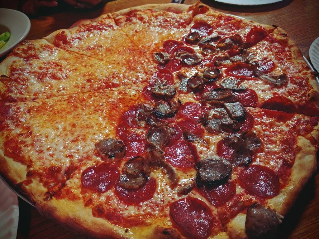 Church Street Pizza | restaurant | 115 Church St NW, Vienna, VA 22180, USA | 7039381155 OR +1 703-938-1155