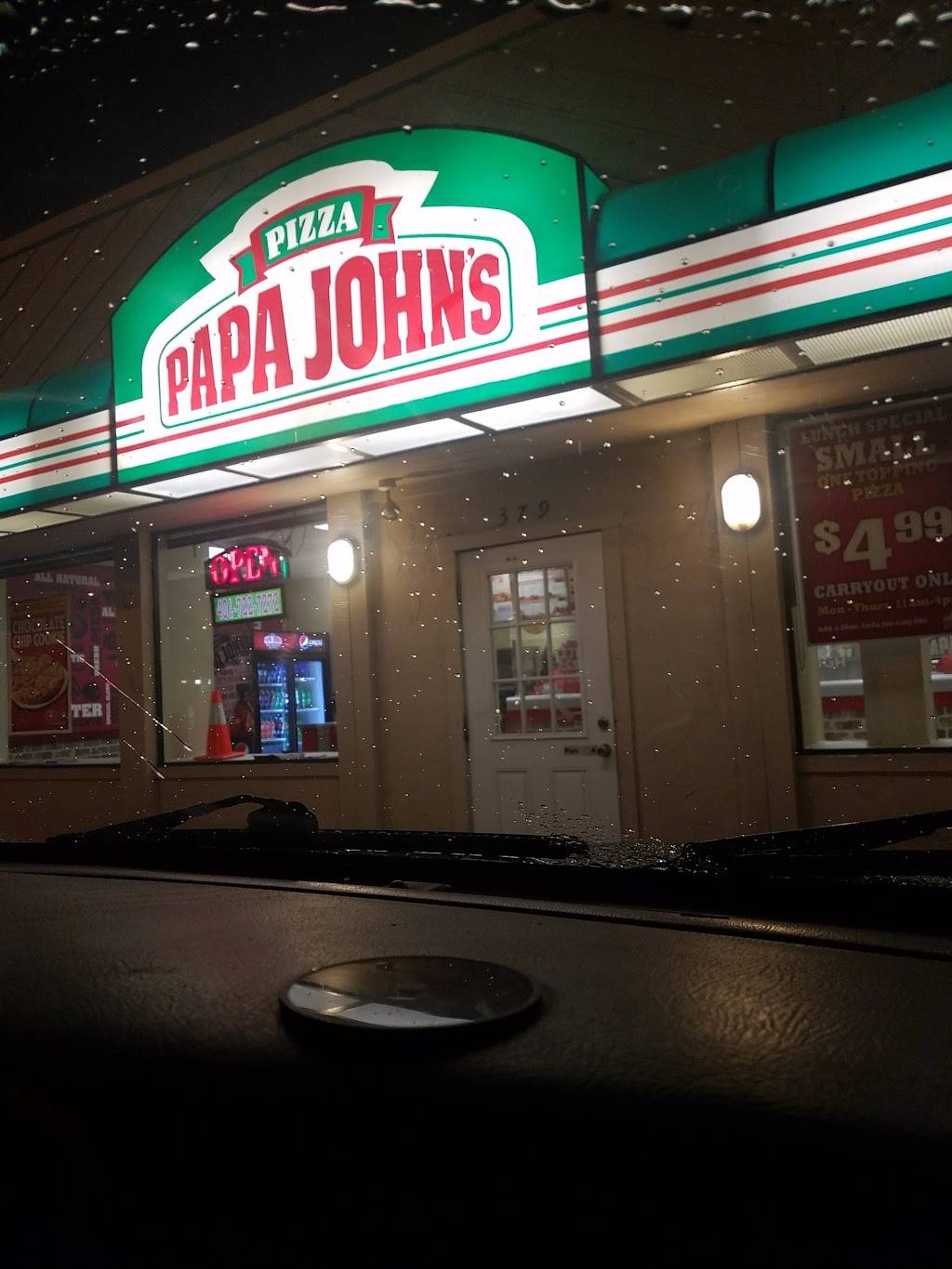 Papa Johns Pizza | restaurant | 379 Smithfield Ave, Pawtucket, RI 02860, USA | 4017227272 OR +1 401-722-7272