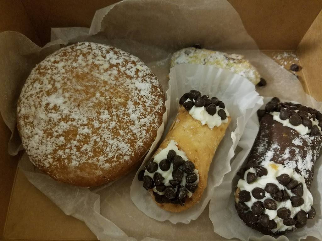 Rossis Italian Bakery | bakery | 647 US-1, York, ME 03909, USA | 2073518412 OR +1 207-351-8412