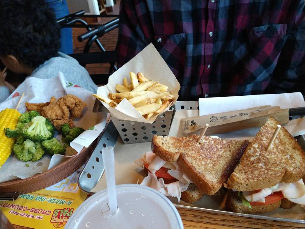 Chilis Grill & Bar | meal takeaway | 2221 N Rose Ave, Oxnard, CA 93036, USA | 8052780027 OR +1 805-278-0027