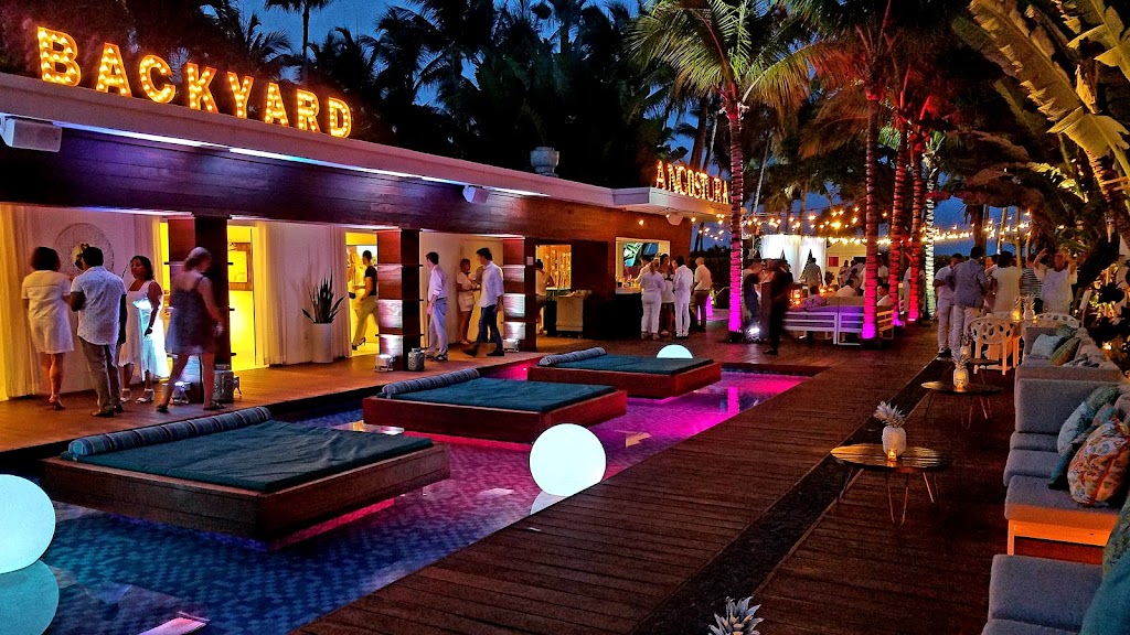 Backyard Miami Beach | restaurant | 1741 Collins Ave, Miami Beach, FL 33139, USA | 8444723663 OR +1 844-472-3663