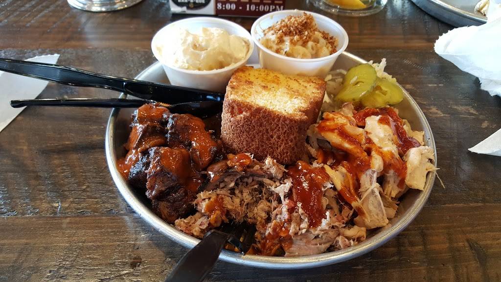 Edleys Bar-B-Que | restaurant | 114 Summit At Fritz Farm #110, Lexington, KY 40517, USA | 8595234668 OR +1 859-523-4668