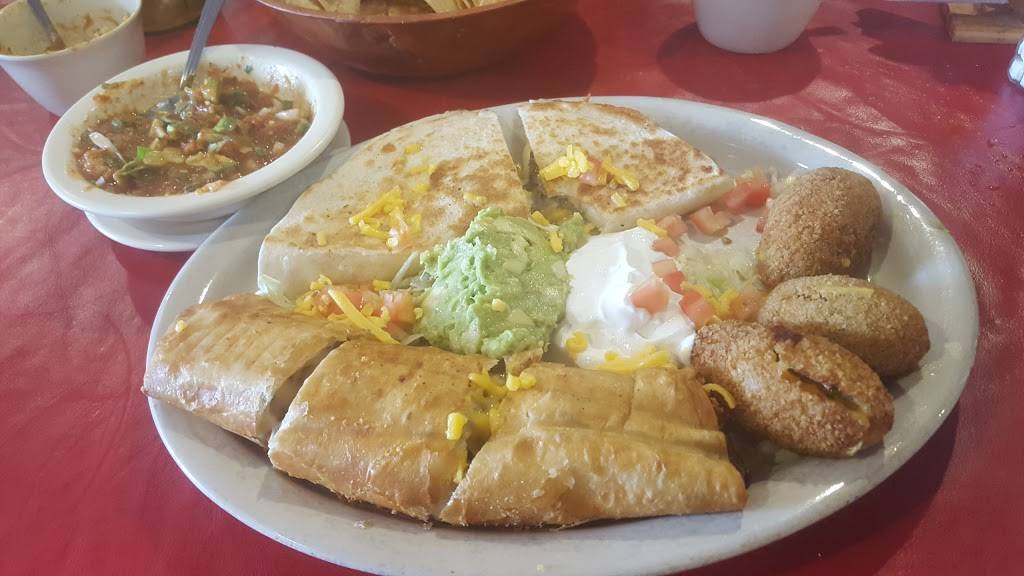 Hectors Restaurant | restaurant | 105 Kennings Rd, Crosby, TX 77532, USA | 2813287780 OR +1 281-328-7780