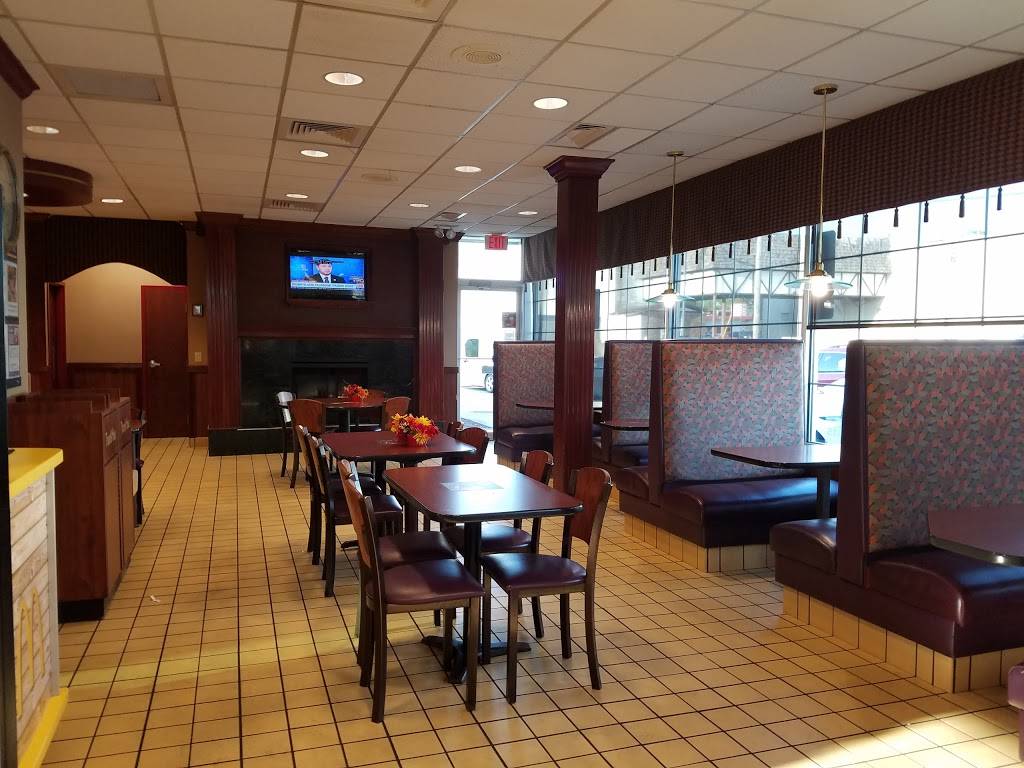 McDonalds | cafe | 3060 Miller Rd, Flint, MI 48507, USA | 8102398441 OR +1 810-239-8441