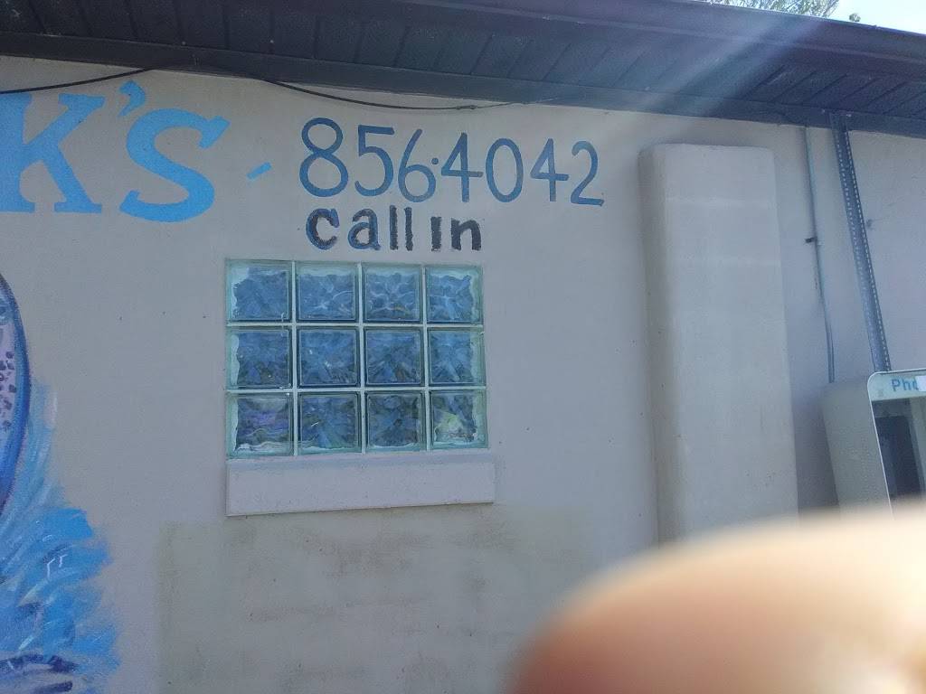 Rolack Seafood | restaurant | 571 William St, Buffalo, NY 14206, USA | 7168564042 OR +1 716-856-4042