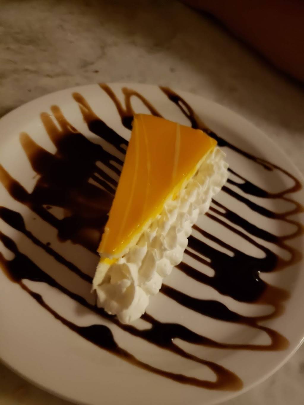 Mamma Martino’s Restaurant | restaurant | 624 The Queensway, Etobicoke, ON M8Y 1K3, Canada | 4162513337 OR +1 416-251-3337