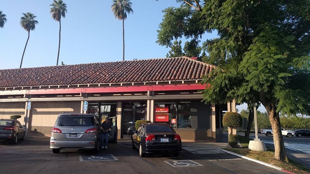 Dennys | restaurant | 2955 Van Buren Boulevard, Riverside, CA 92503, USA | 9513522994 OR +1 951-352-2994