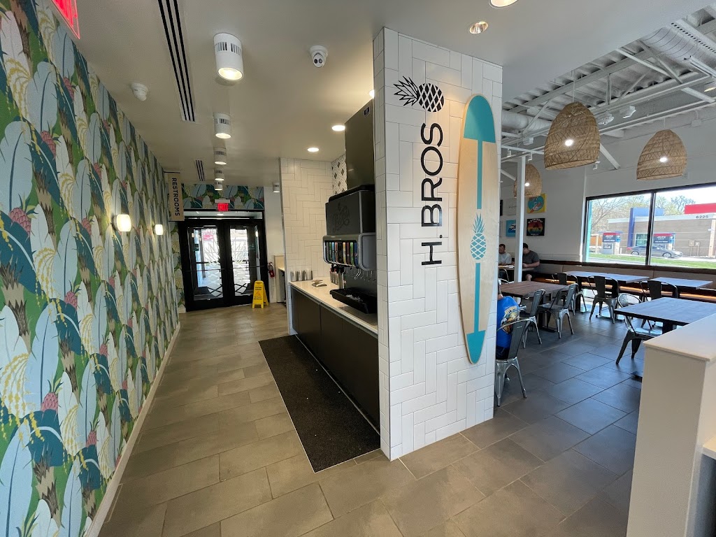 Hawaiian Bros Island Grill | restaurant | 11600 Shawnee Mission Pkwy, Shawnee, KS 66203, USA | 9133422861 OR +1 913-342-2861