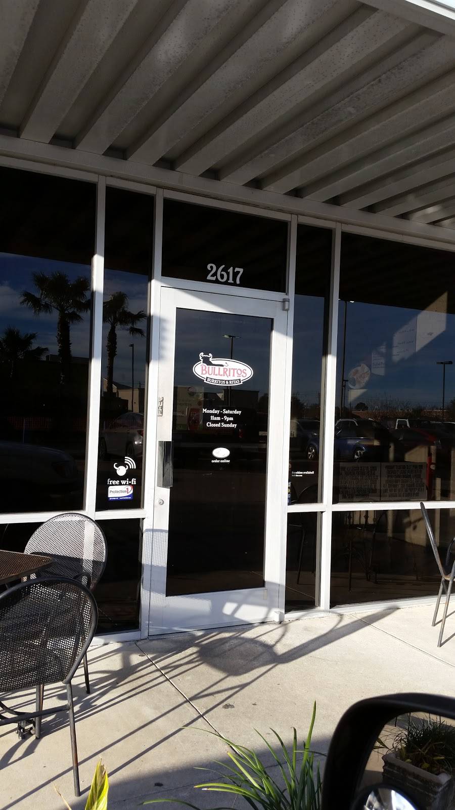 Bullritos La Porte | restaurant | 2617 Underwood Rd, La Porte, TX 77571, USA | 2818427900 OR +1 281-842-7900