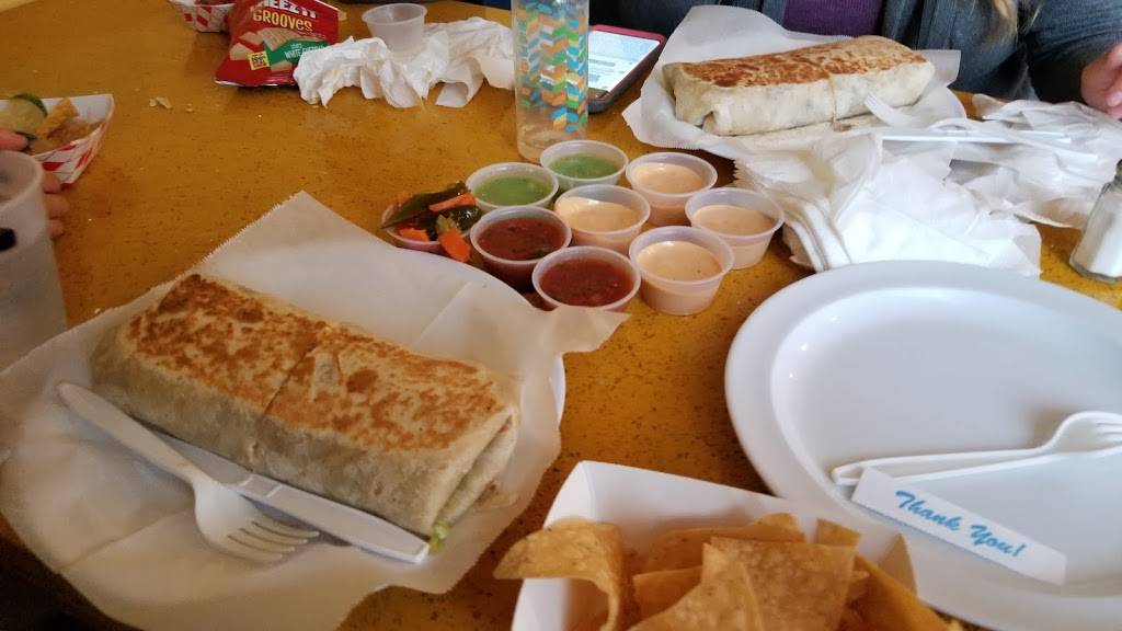 Mama lupitas Restaurant seafood & Mexican Cocina | restaurant | 2095 N Capitol Ave, San Jose, CA 95132, USA | 4086188232 OR +1 408-618-8232