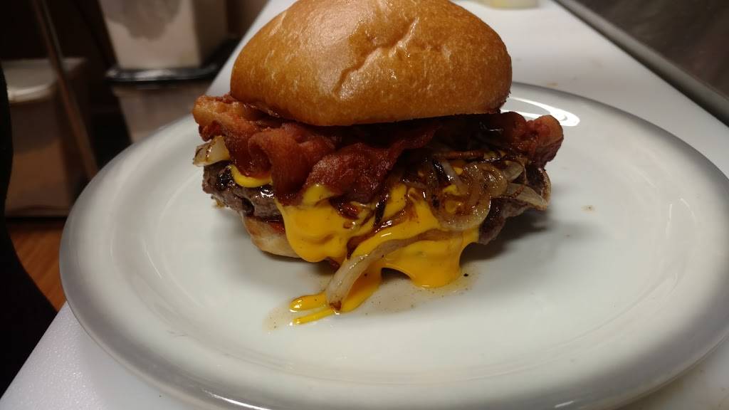 GGs place LLC | restaurant | 15 S Hawkeye Ave, Nora Springs, IA 50458, USA | 6417492577 OR +1 641-749-2577