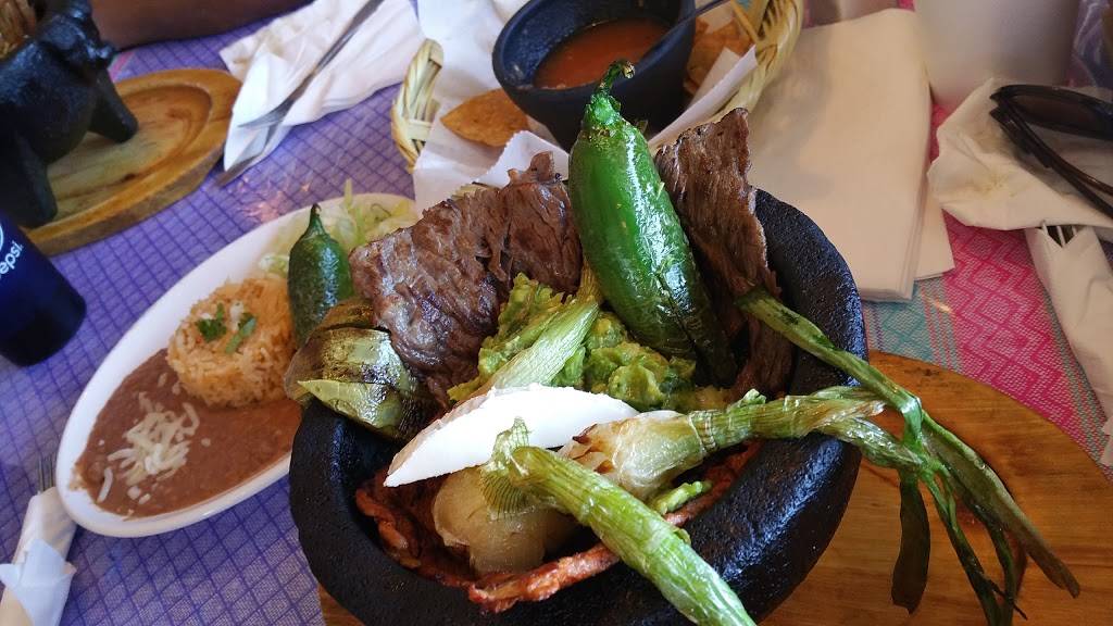 La Donita | restaurant | 598 Potter Rd, Des Plaines, IL 60016, USA | 8476350552 OR +1 847-635-0552