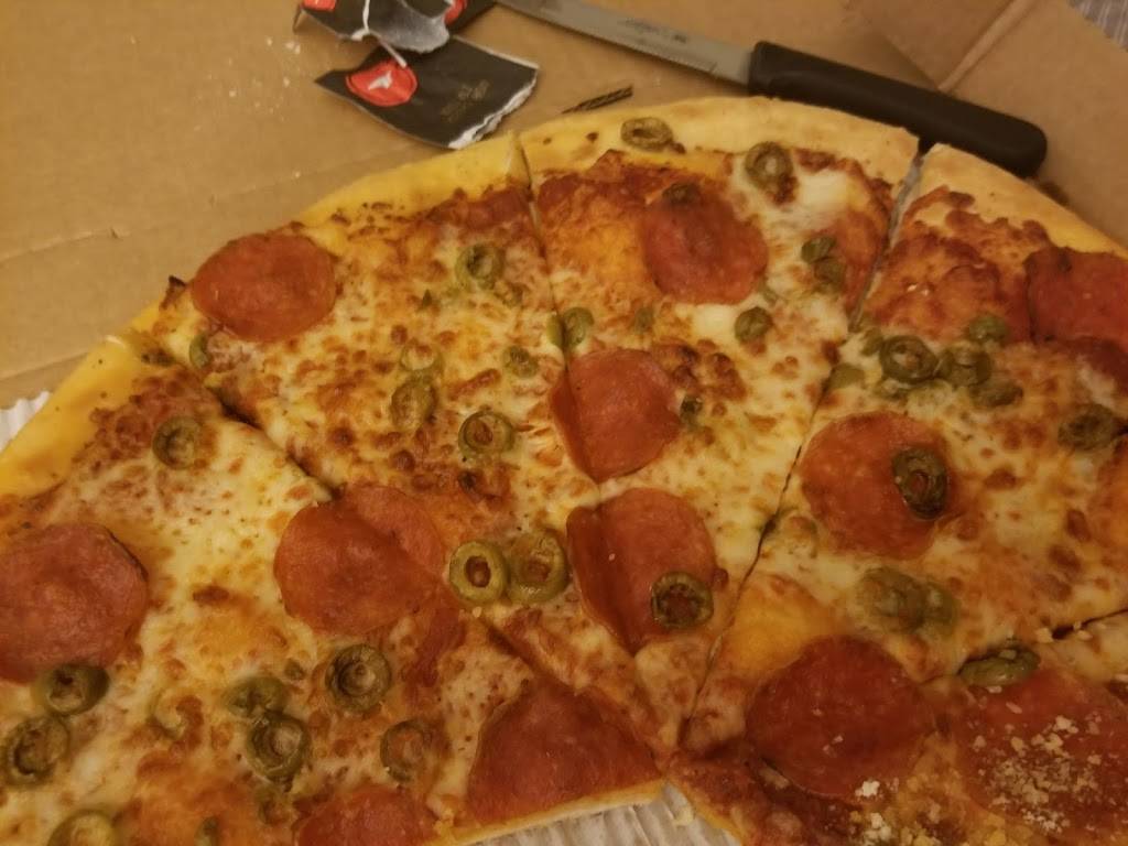 Pizza Hut | restaurant | 3601 SW Green Oaks Blvd, Arlington, TX 76017, USA | 8175574477 OR +1 817-557-4477