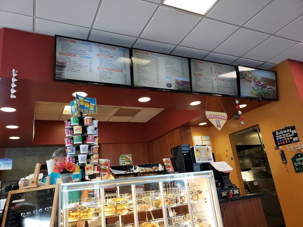 New York Bagel Cafe & Deli | cafe | 2419 N Ocean Dr, Singer Island, FL 33404, USA | 5616127835 OR +1 561-612-7835