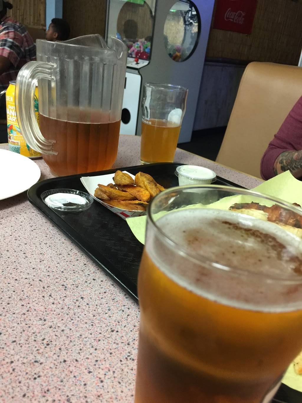 Surfer Joes Pizza | meal takeaway | 251 E Redlands Blvd, San Bernardino, CA 92408, USA | 9098245523 OR +1 909-824-5523