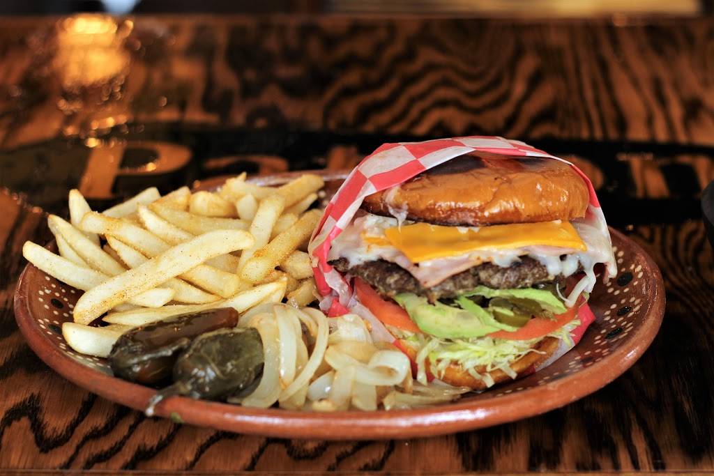 El Patron Tacos Y Tortas | restaurant | 1050 N University Dr, Fort Worth, TX 76114, USA | 8176243744 OR +1 817-624-3744