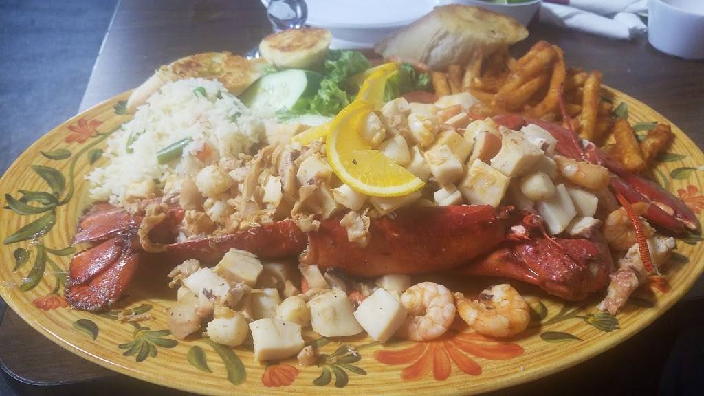 Coco Bongo Mariscos & Bar | restaurant | 5341 W 10th St, Indianapolis, IN 46224, USA | 3174058097 OR +1 317-405-8097