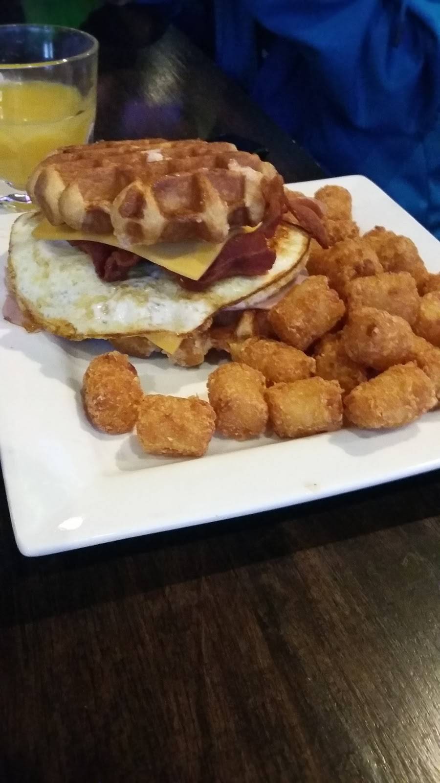 The HUB Sports Bistro | restaurant | 16780 21 Mile Rd, Macomb, MI 48044, USA | 5862263399 OR +1 586-226-3399