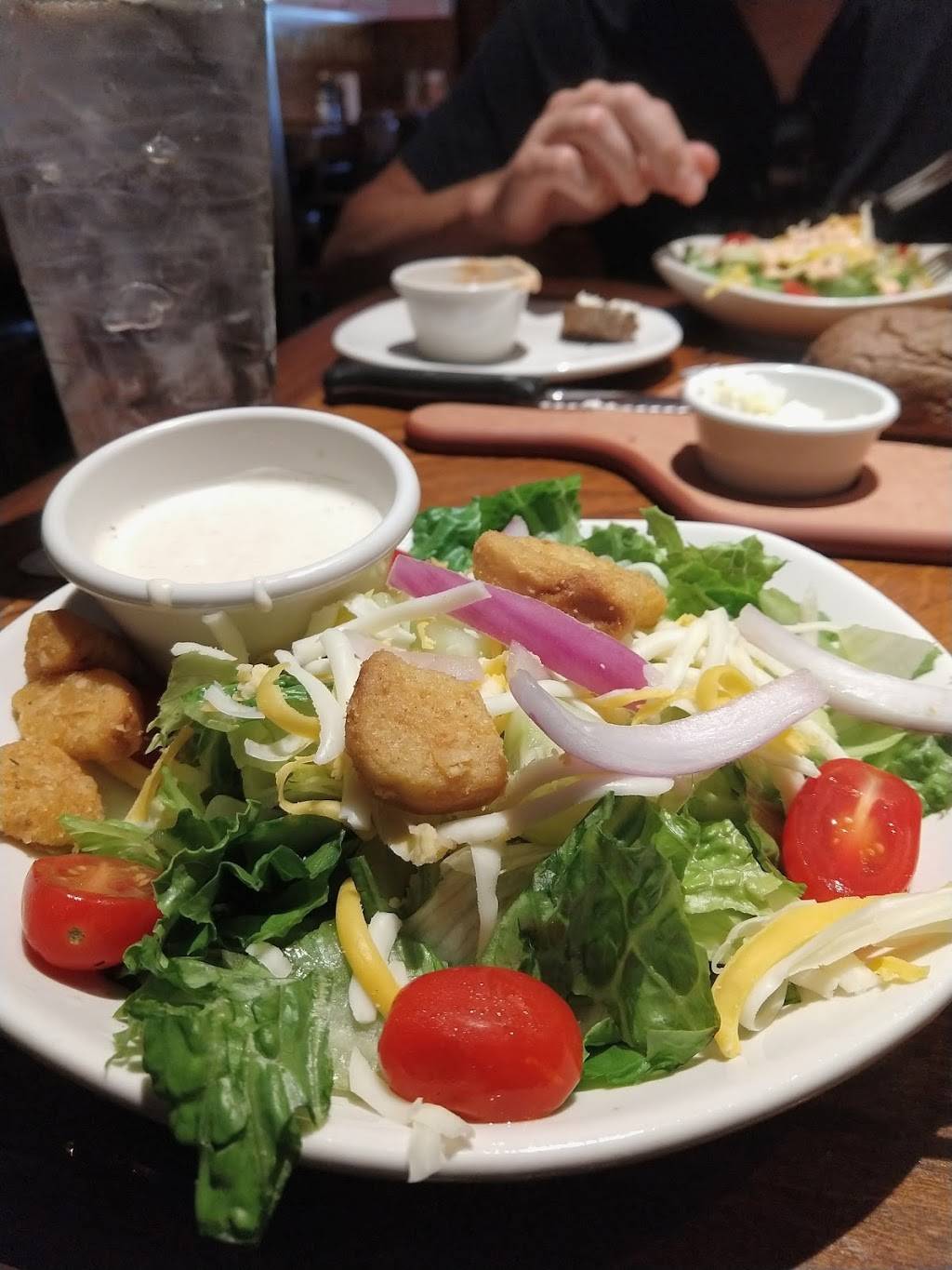 Outback Steakhouse | restaurant | 314 Merchant Dr, Knoxville, TN 37912, USA | 8652810999 OR +1 865-281-0999