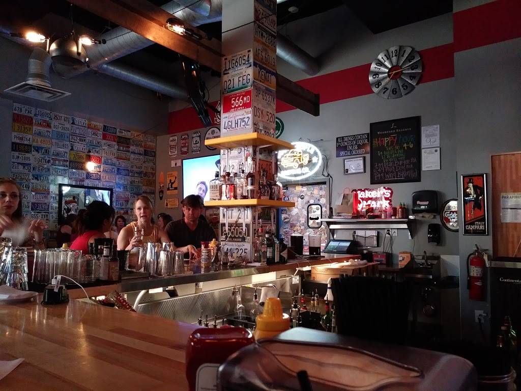 Paramount Bar | restaurant | 200 20th St N, Birmingham, AL 35203, USA | 2053202824 OR +1 205-320-2824