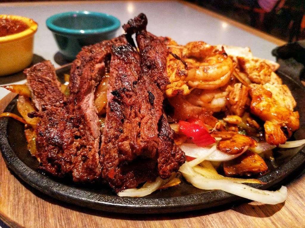 Miguels Cocina | restaurant | 970 Eastlake Pkwy #108, Chula Vista, CA 91914, USA | 6196562822 OR +1 619-656-2822