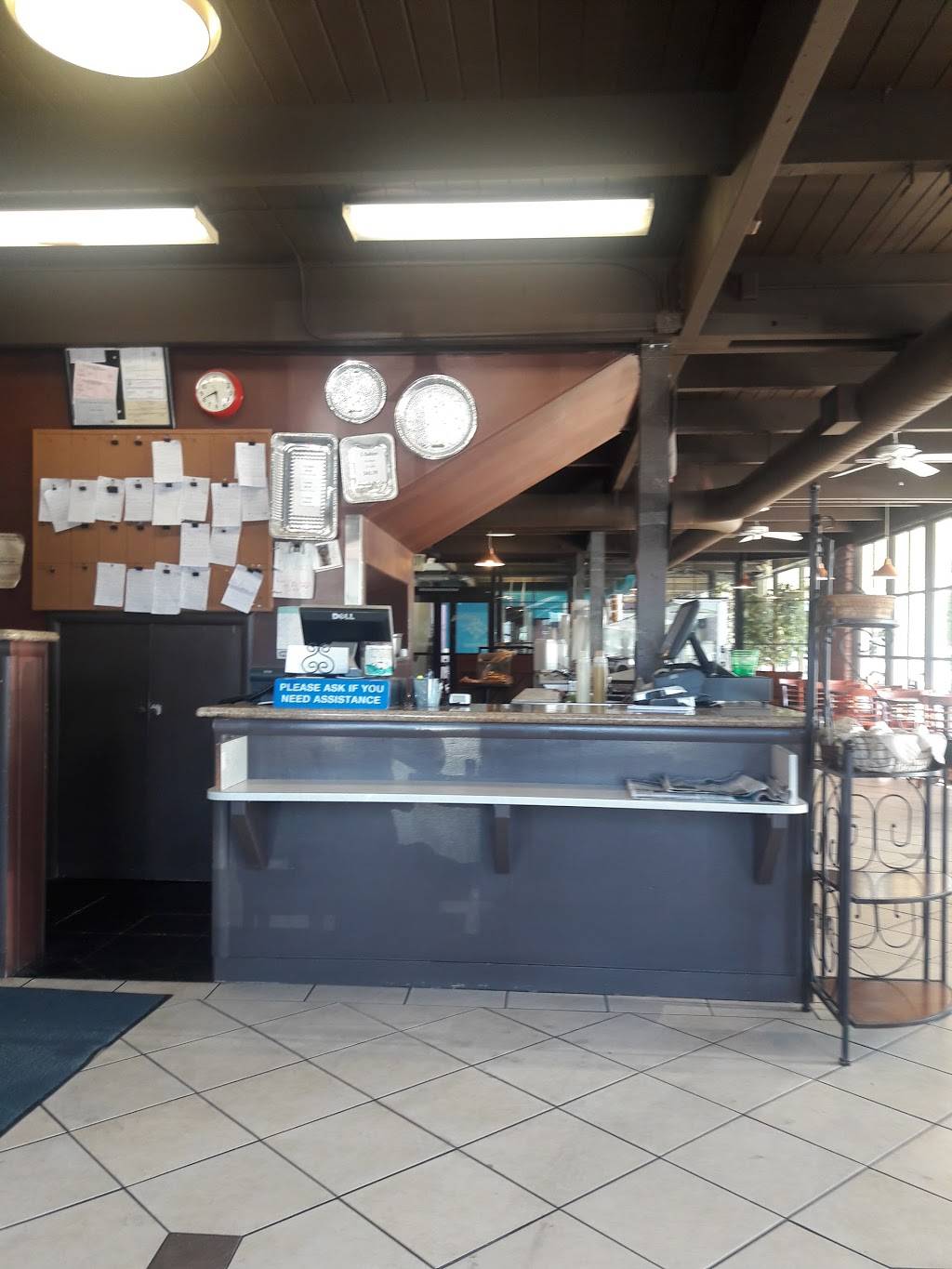 De Vincis Delicatessen | meal takeaway | 220 Church St # 3, Lodi, CA 95240, USA | 2093343234 OR +1 209-334-3234