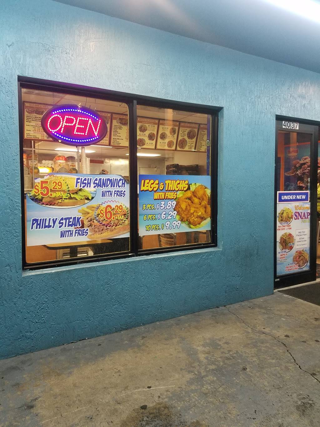 Snappers Fish & Chicken | restaurant | 4037 NW 19th St, Lauderhill, FL 33313, USA | 9549003142 OR +1 954-900-3142