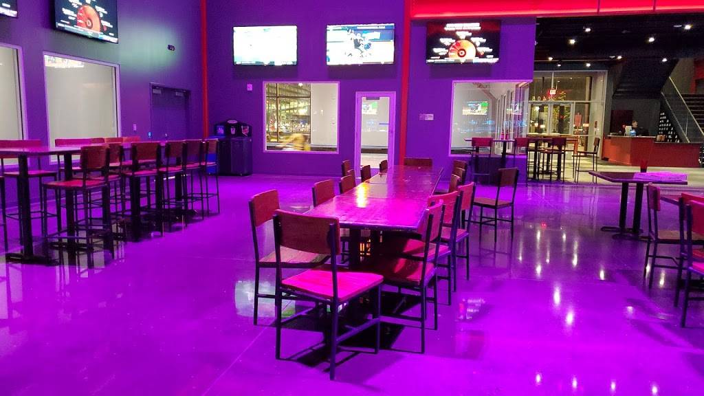WhirlyBall Twin Cities | restaurant | 2405 E Old Shakopee Rd, Bloomington, MN 55425, USA | 7636571555 OR +1 763-657-1555