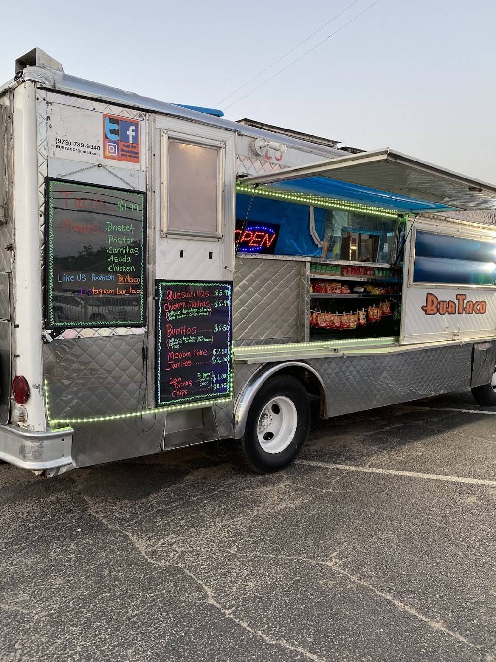 burtaco | restaurant | 3321 NE 28th St, Fort Worth, TX 76111, USA | 9797399340 OR +1 979-739-9340