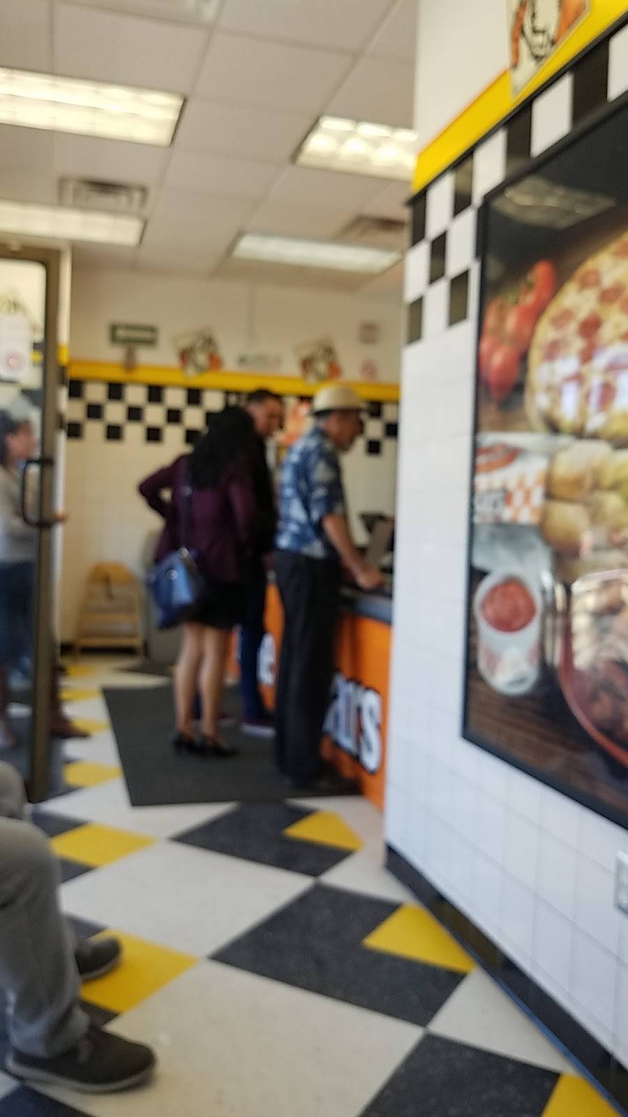 Little Caesars | restaurant | Paseo Ensenada 130, Playas, Playas Coronado, Tijuana, B.C., Mexico | 016646300000 OR +52 664 630 0000