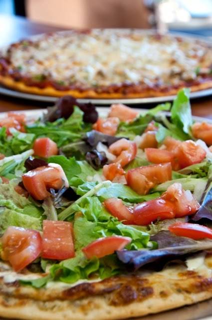 Martinos Pizzeria | meal delivery | 1389 Forest Park Cir, Lafayette, CO 80026, USA | 3036049200 OR +1 303-604-9200