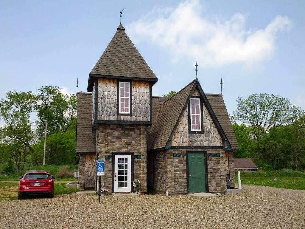 Lionsgate Pizza, Ice Cream & Deli | restaurant | 3355 S Columbus Rd, Wooster, OH 44691, USA | 3303478773 OR +1 330-347-8773