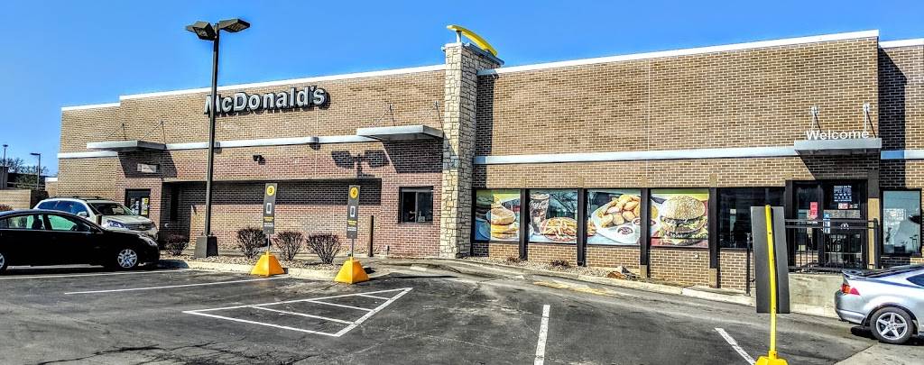 McDonalds | cafe | 11801 W 63rd St, Shawnee, KS 66203, USA | 9136311444 OR +1 913-631-1444