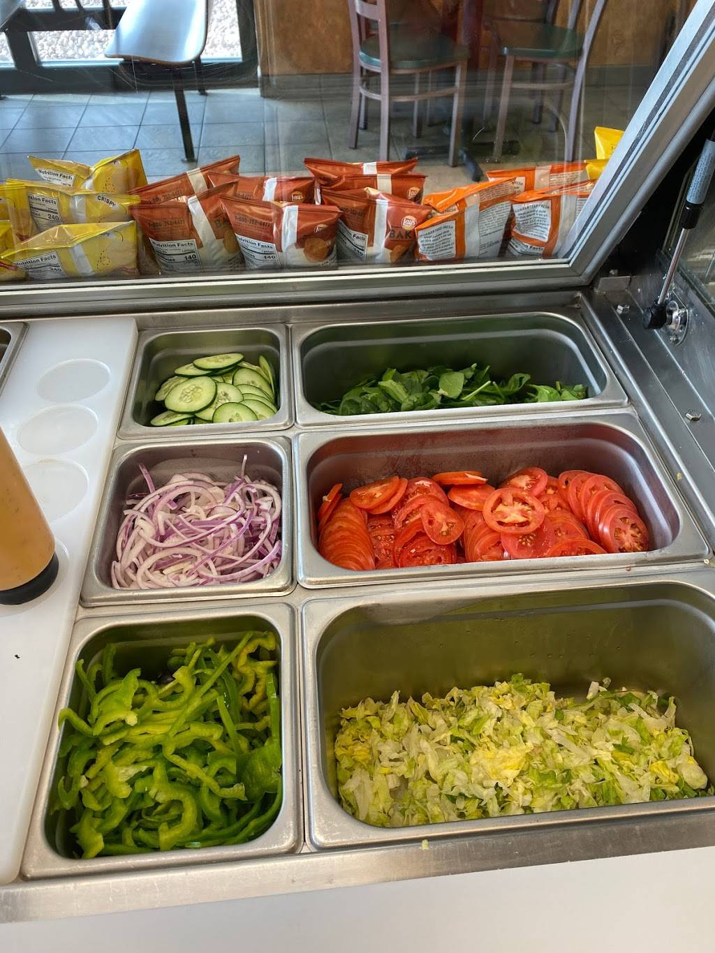 Subway | restaurant | 848 N Ridge Rd, Castle Rock, CO 80104, USA | 3036603387 OR +1 303-660-3387