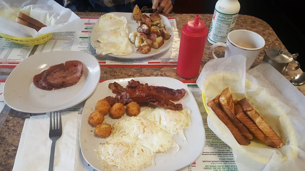 T & N Homemade Kitchen | meal takeaway | 1820 W Moyamensing Ave, Philadelphia, PA 19145, USA | 2154621095 OR +1 215-462-1095