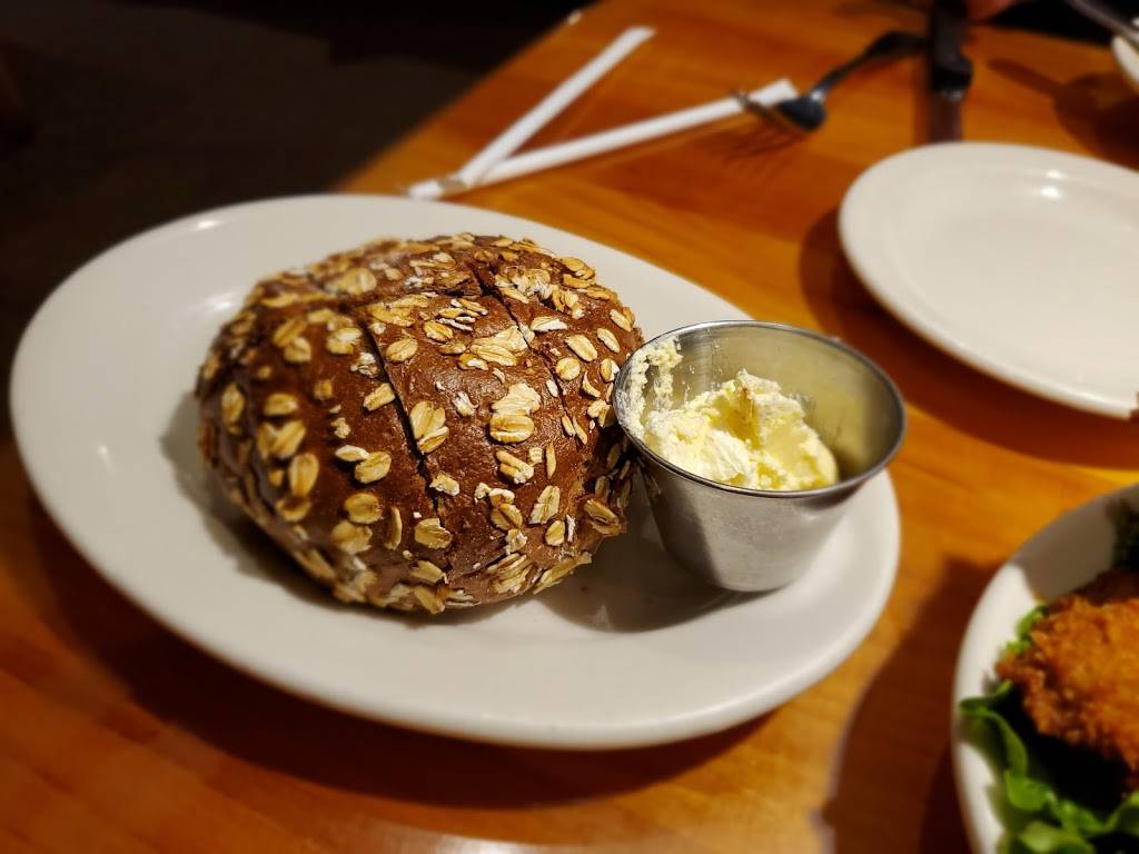 Black Angus Steakhouse | restaurant | 3601 Rosedale Hwy, Bakersfield, CA 93308, USA | 6613240814 OR +1 661-324-0814