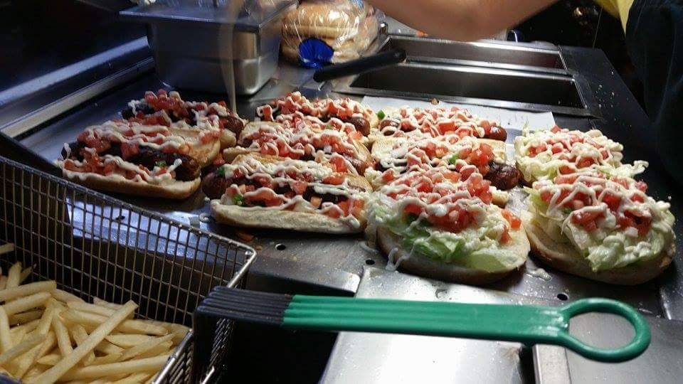 Hot Dogs El moreno | restaurant | 17525 Farm to Market Rd 529, Houston, TX 77095, USA | 8323584091 OR +1 832-358-4091