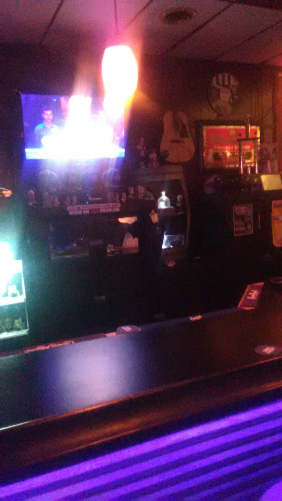 Betty Lous Restaurant & Lounge | restaurant | 2819 Smith Springs Rd, Nashville, TN 37217, USA | 6155400555 OR +1 615-540-0555