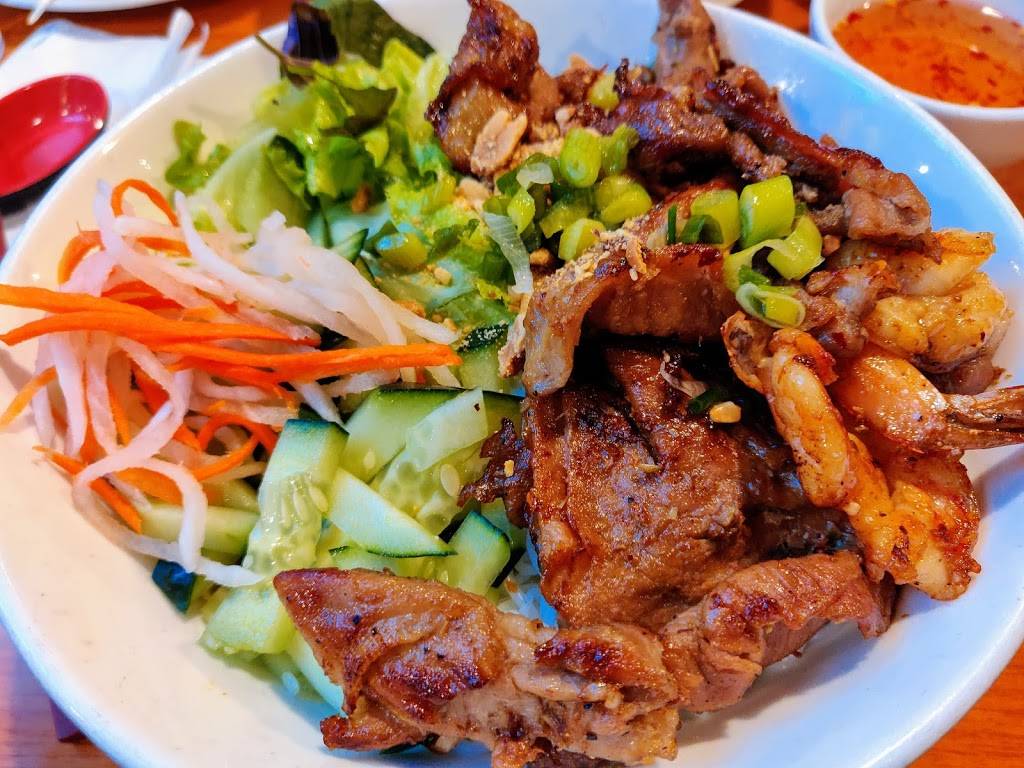 Pho Lovers | restaurant | 253 E Maude Ave, Sunnyvale, CA 94085, USA | 4085308583 OR +1 408-530-8583