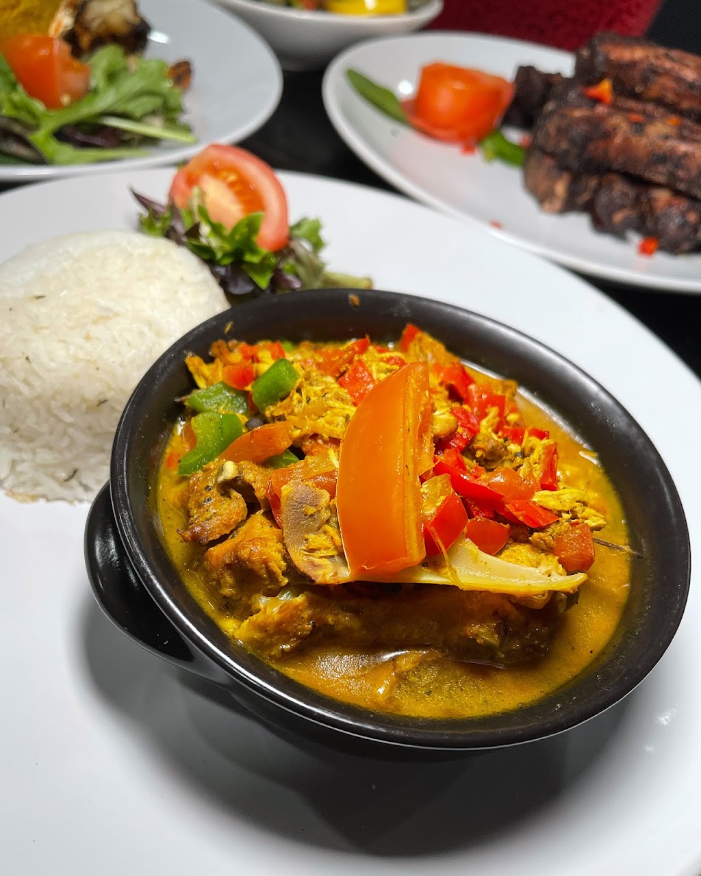 Big Jerk Kitchen + Lounge | restaurant | 2800 W Sahara Ave Suite 5A, Las Vegas, NV 89102, USA | 7024787229 OR +1 702-478-7229