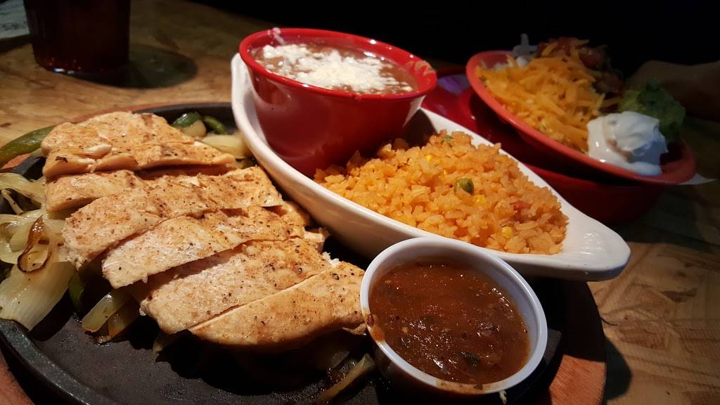 Ojos Locos Sports Cantina - Arlington | restaurant | 1620 E Copeland Rd, Arlington, TX 76011, USA | 4696731180 OR +1 469-673-1180