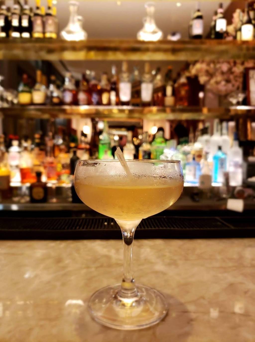 Bellini | restaurant | 33 Peck Slip, New York, NY 10038, USA | 9175725171 OR +1 917-572-5171