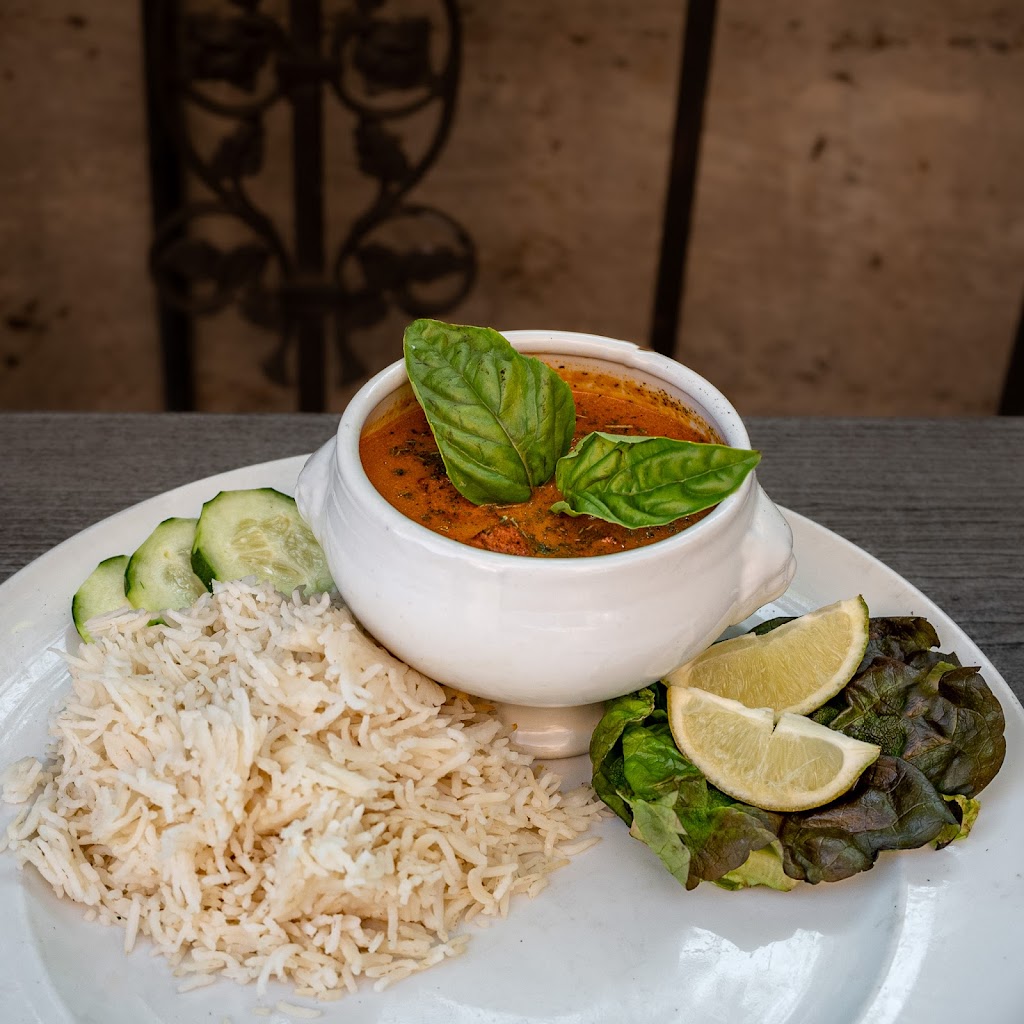 Straight Outta Panjab | restaurant | 201 4th St, Galt, CA 95632, USA | 2092517355 OR +1 209-251-7355