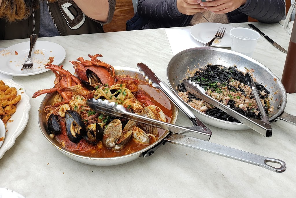 The Daily Catch North End | restaurant | 323 Hanover St, Boston, MA 02113, USA | 6175238567 OR +1 617-523-8567