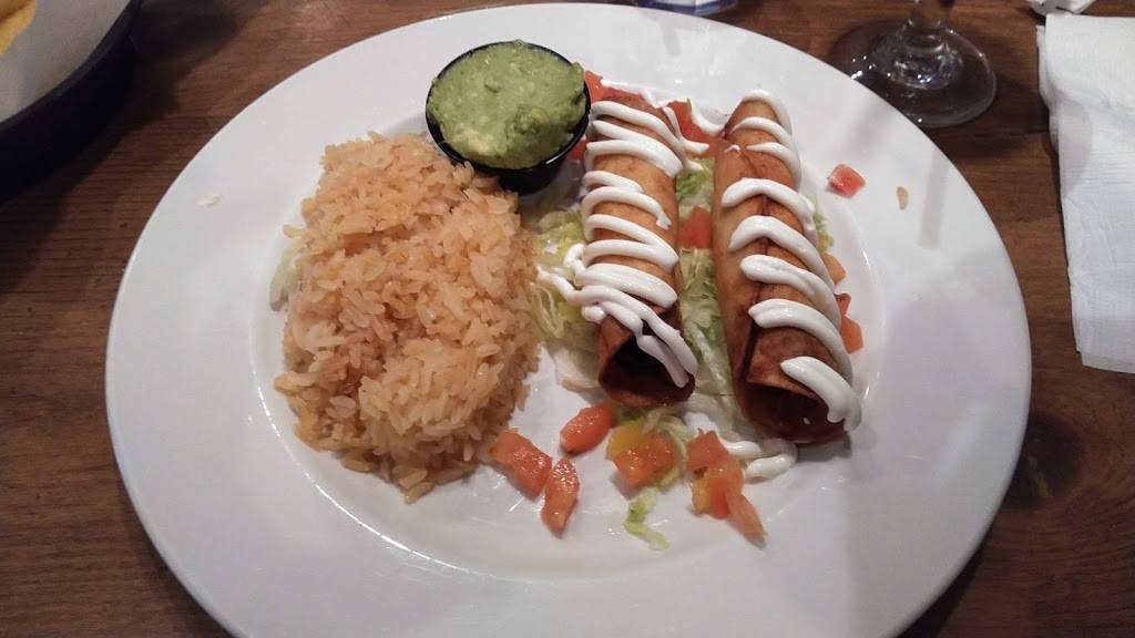 El Cerro Grande | restaurant | 2696 Beaver Run Blvd A, Surfside Beach, SC 29575, USA | 8436508835 OR +1 843-650-8835