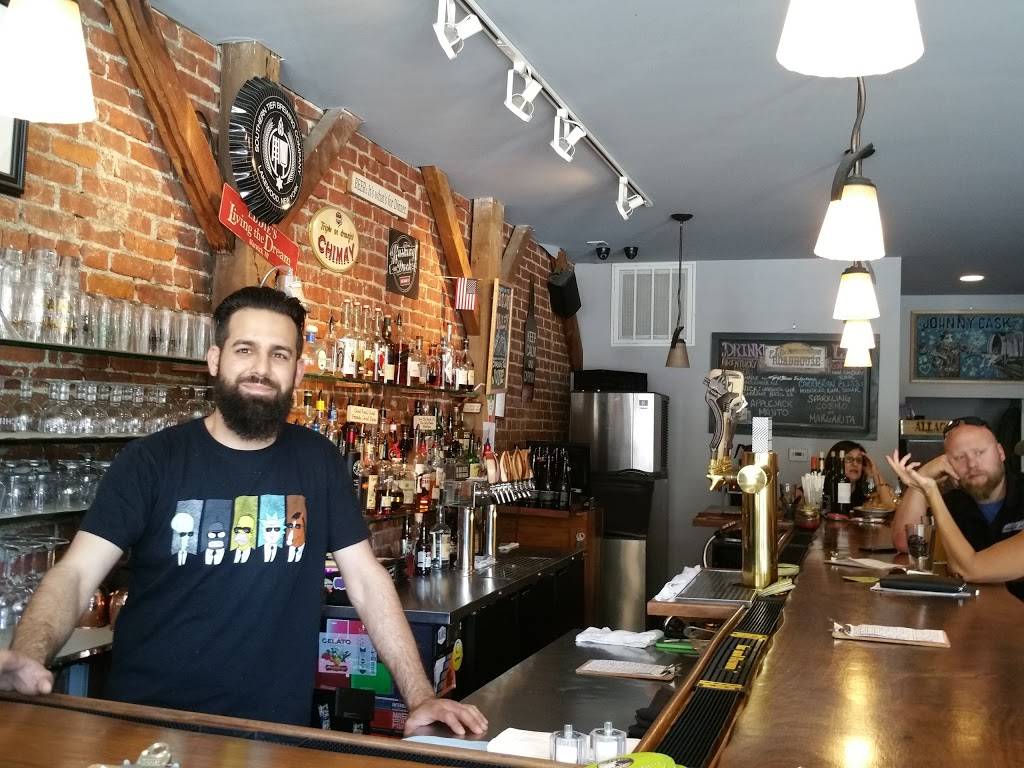 Eddies Roadhouse | restaurant | 18 Main St, Warwick, NY 10990, USA | 8459867623 OR +1 845-986-7623