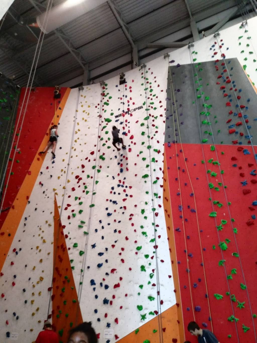 CanyonEscalade | restaurant | 1775 Chemin de Saint-Jean, La Prairie, QC J5R 0J2, Canada | 5146662269 OR +1 514-666-2269